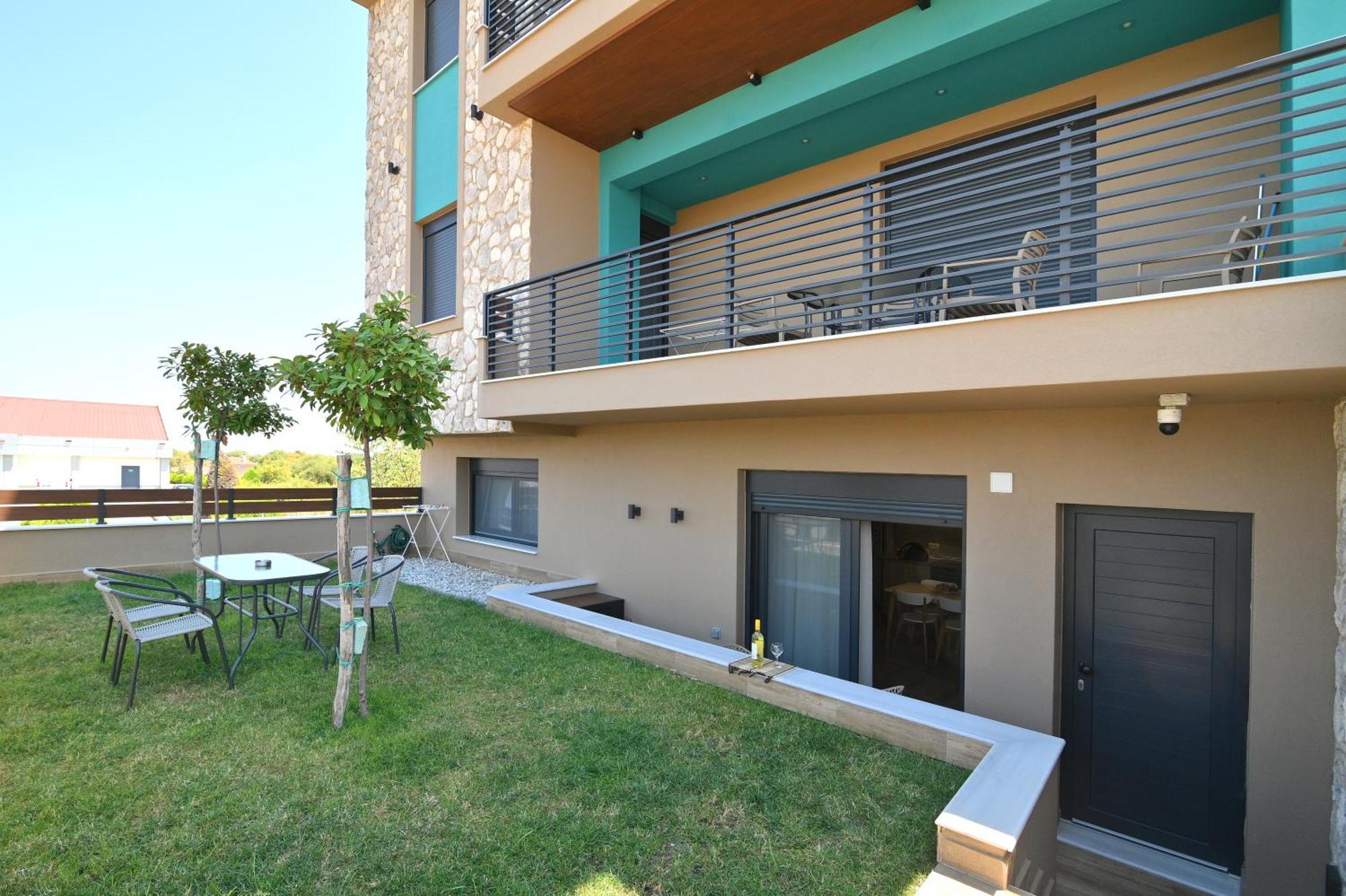 Niel Holiday Apartments, Panel Hospitality Homes & Villas Leptokarya  Bagian luar foto